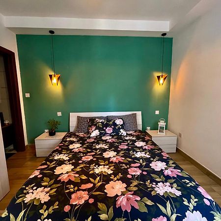 Airport Accommodation Deluxe Bedroom And Private Bathroom Near Airport Self Check In And Self Check Out Mqabba 외부 사진